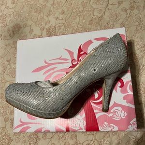 Sparkly heels size 8.5